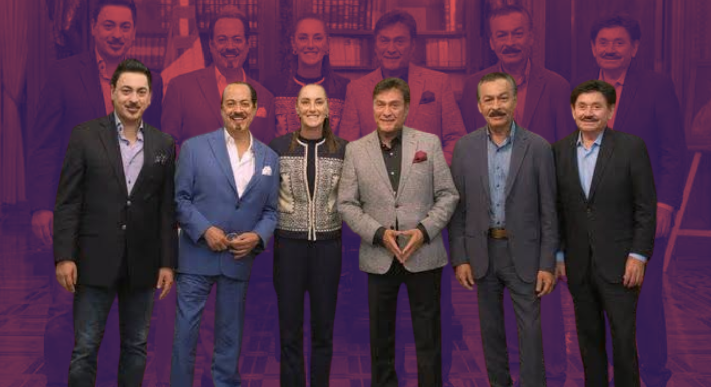 Sheinbaum recibe a Los Tigres del Norte en Palacio Nacional